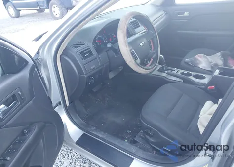 2012 Ford Fusion Se z USA, uszkodzony, nr VIN 3FAHP0HA6CR140981